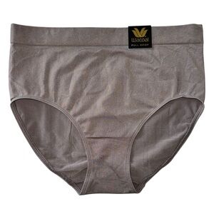 Wacoal Seamless Smooth Brief Panty NWT Large Cappuccino B-Smooth 838175